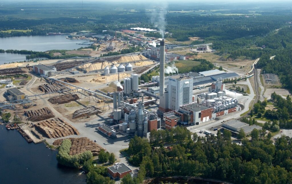 Teknosavo brings Indonesian wood debarking into a new era – Million-euro savings and environmental benefits ahead